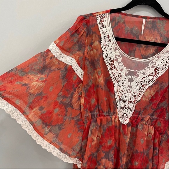 Free People Daydreamer Floral Chiffon & Lace Top - Picture 3 of 8